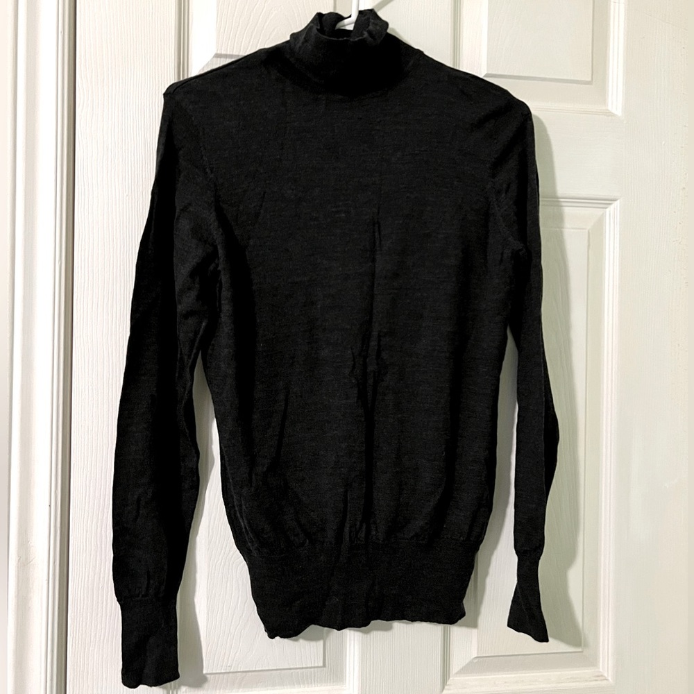 🍋3 for $40🍋 H&M 100% wool turtleneck